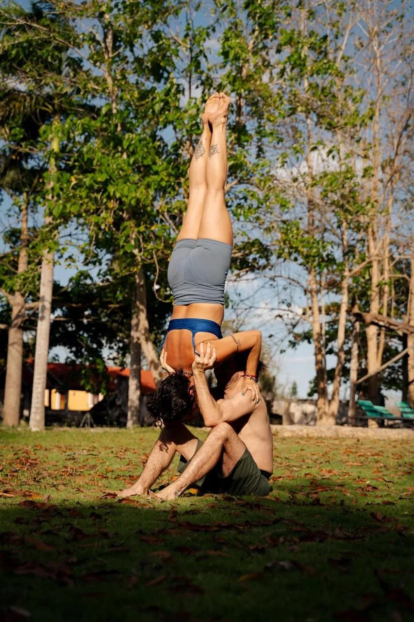 Acroyoga en La Casa del Acroyoga
